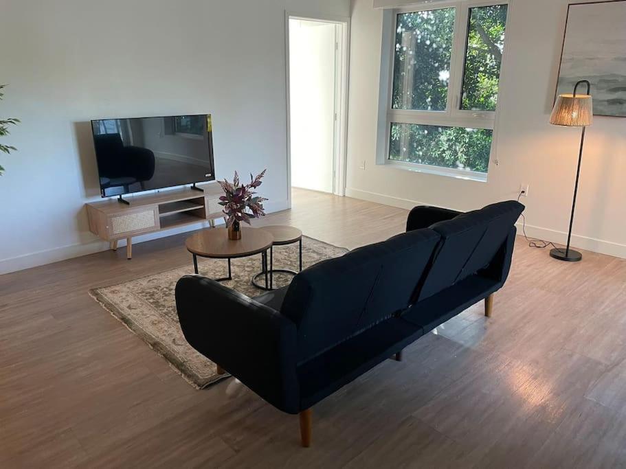 Stylish Westwood Apartment - Steps From Ucla-2 Bedroom 2 Bath Los Angeles Kültér fotó